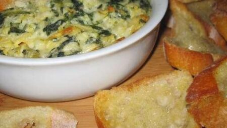 Hot Artichoke and Spinach Dip