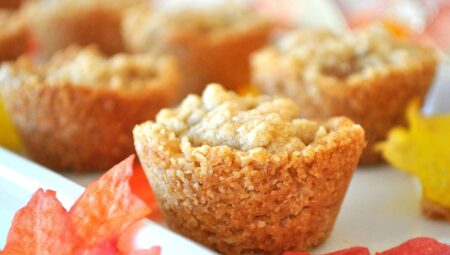 Apple Crisp Cups