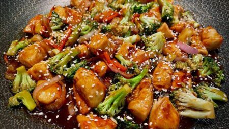 Sesame Chicken with Broccoli