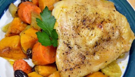 Tajine de Poulet aux Carottes et Patates Douces (Chicken and Sweet Potato Tagine)