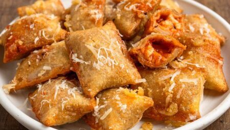 Parmesan Garlic Pizza Rolls