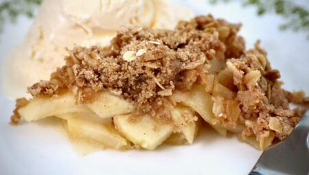 Apple Oat Crisp Pie